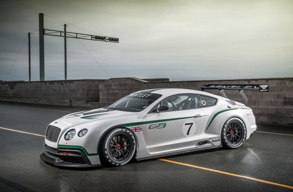 Bentley regagne les pistes de course avec sa GT3 Continentale Le